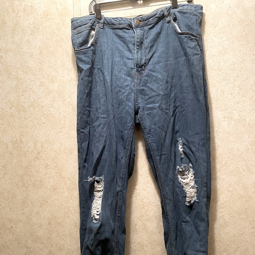 Plus size ripped jeans